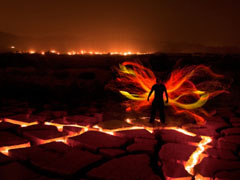 Fotografía Nocturna de Larga Exposición con El Niño de las Luces