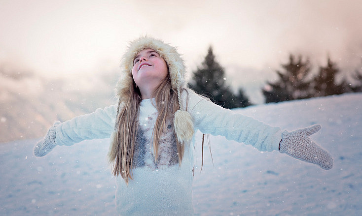 nieve-chica-atardecer