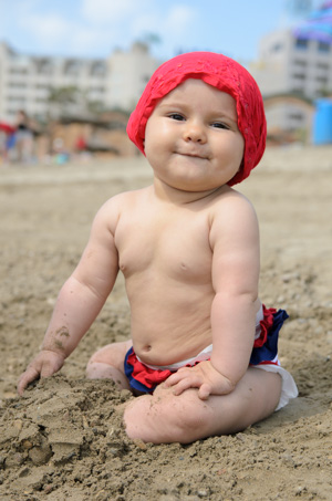 Cinco trucos para mantener la sombrilla en su sitio y que no se arruine tu  día de playa