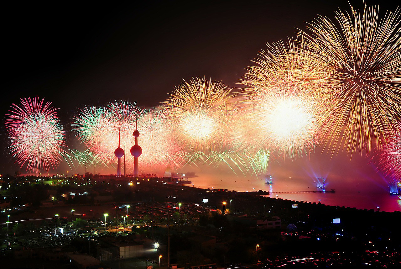 Cómo Hacer Fotos a los Fuegos Artificiales: 14 Consejos Clave
