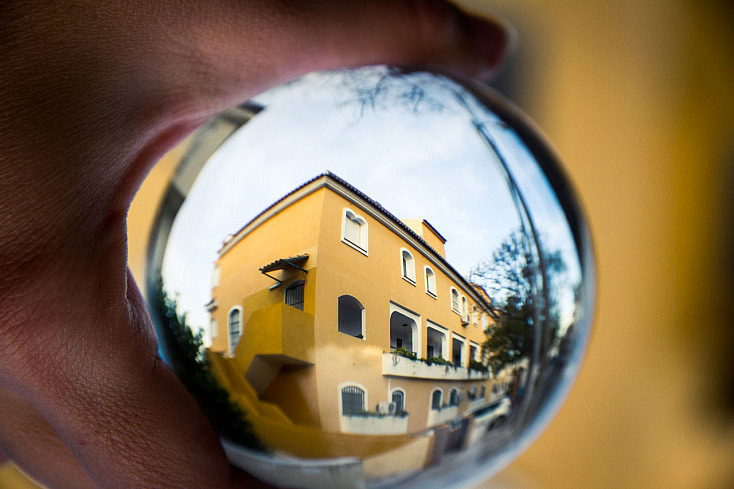 Consigue Fotografías Originales Gracias a Una Bola de Cristal