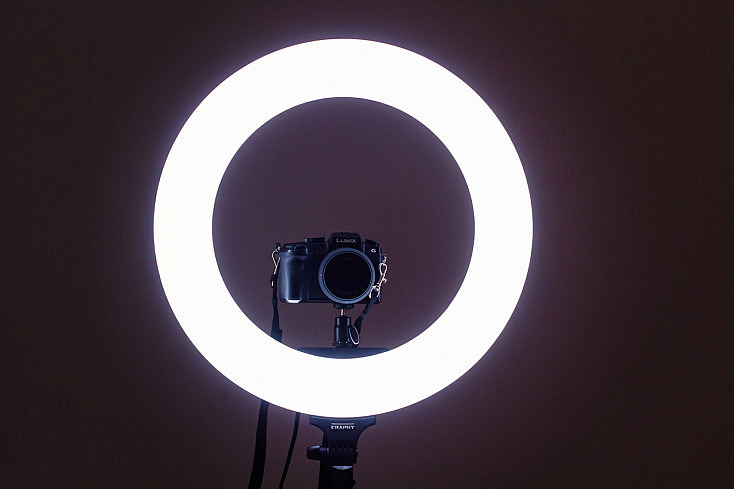 Anillo, aro de luz LED, iluminación fotográfica con soporte para